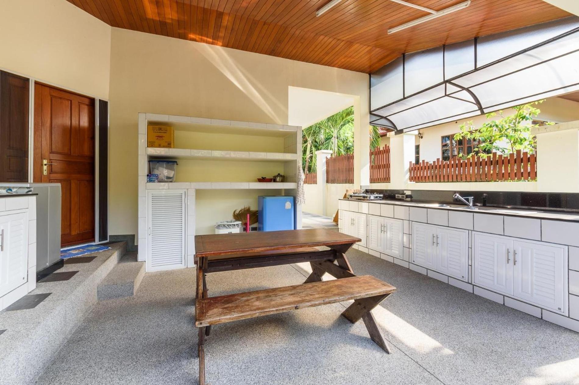 Amber Pool Villa Naiharn Rawai Экстерьер фото